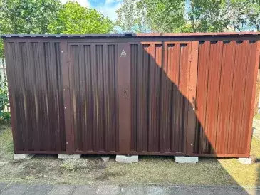 Хозблок для хозяйственных вещей в шоколадном цвете в СТ Альбатрос, Богородский г.о, МО