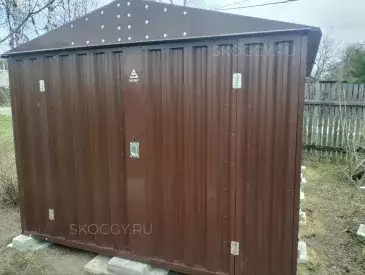 Хозблок для хозяйственных вещей в шоколадном цвете в дер. Талицы, г.о. Истра, МО