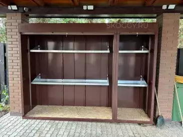 Роллетный шкаф для садового инвентаря в шоколадном цвете в с. Клёново, Троицкий адм.окр, г. Москва